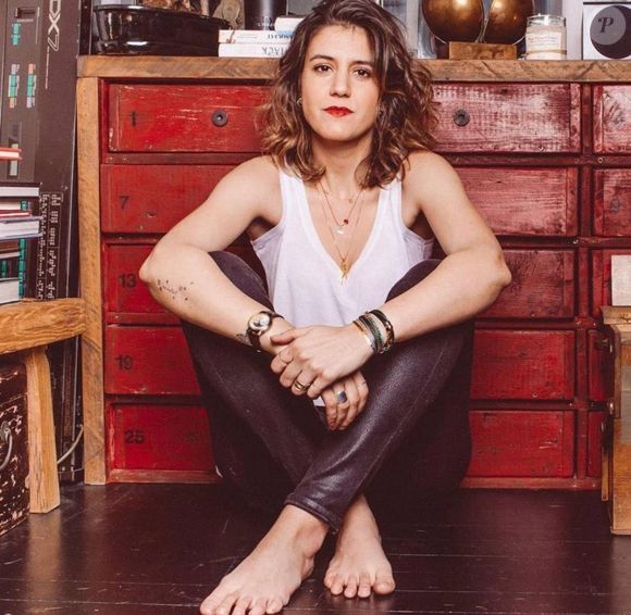 ... alors enceinte de Joana (aujourd'hui âgée de 39 ans)...

Joana Balavoine © Instagram de Joana Balavoine