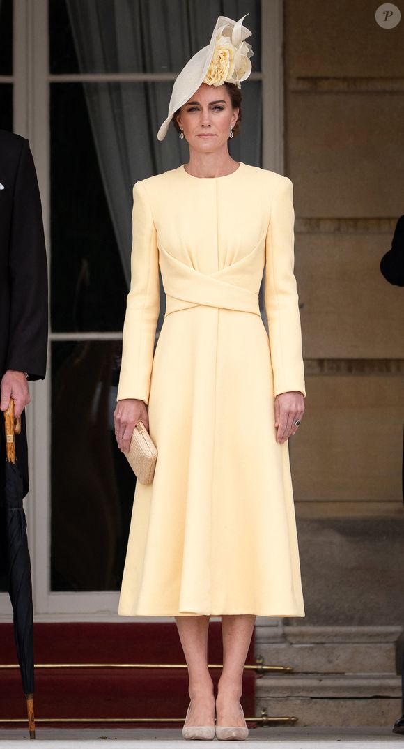De quoi susciter l'inquiétude concernant son état de santé. La maladie est-elle revenue ou Kate Middleton a-t-elle tout simplement besoin de se ménager ?
Catherine (Kate) Middleton, princesse de Galles, lors de la Royal Garden Party de Buckingham Palace à Londres, le 20 mai 2025.

Picture by Aaron Chown/WPA-Pool