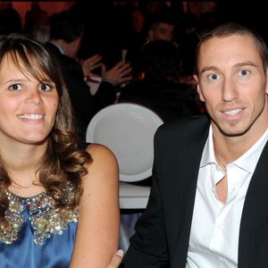 Frédérick Bousquet et Laure Manaudou (enceinte) - Dîner de gala de la mode contre la Sida au Pavillon d'Armenonville, le 28 janvier 2010. © Rachid Bellak/Bestimage