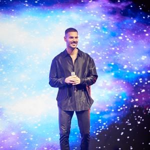 Une toute jeune admiratrice a surpris l'interprète en lui tendant un cadeau hors du commun.

Exclusif - Matt Pokora - 12ème édition de la soirée Global Gift Gala à l'hôtel Four Seasons George V à Paris le 5 octobre 2024.

© Bestimage