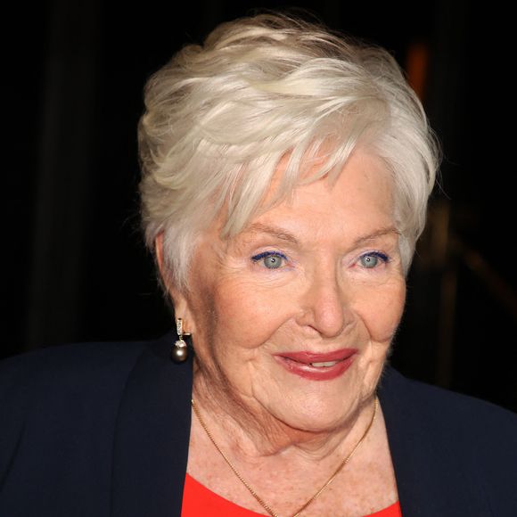 Line Renaud à la 25e cérémonie des Lauriers de l'Audiovisuel au Théâtre Marigny, le 10 février 2020 à Paris, France. Photo par Denis Guignebourg/ABACAPRESS.COM