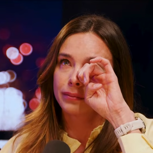 J'avais tout pour être heureuse... Et mon corps a lâché, avec Marine Lorphelin (Miss France) - Les Lueurs sur YouTube