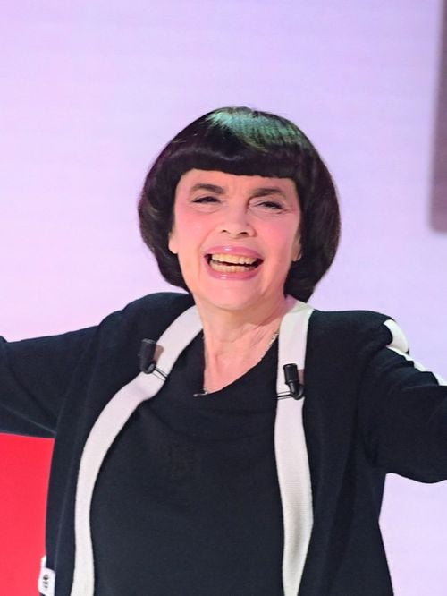 "Je suis heureuse" : Mireille Mathieu donne son ultime concert dans une ville où tout a commencé il y a 60 ans