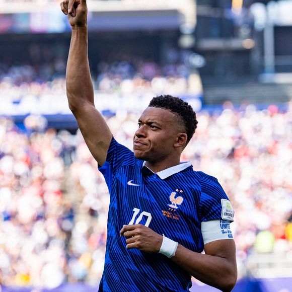De colossales primes de performance sont promises aux joueurs selon leur avancée dans la compétition.

Kylian Mbappe pendant France vs Paraguay durant la Coupe du Monde 2026.

© Imago/Psnewz/Bestimage