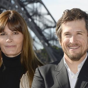 Marina Hands et Guillaume Canet - Conférence de presse de la deuxième édition du "Longines Paris Eiffel Jumping" sur le Yatch "Le Paquebot" à Paris le 20 mai 2015. Le jumping international "Longines Paris Eiffel" aura lieu les 3, 4, 5 juillet 2015 sur le champ de Mars au pied de la tour Eiffel à Paris.