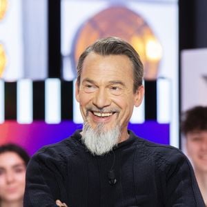 Florent Pagny - Enregistrement de l'émission "Clique" présentée par M. Achour sur Canal Plus à Issy-les-Moulineaux le 5 mars 2020. © Jack Tribeca/Bestimage