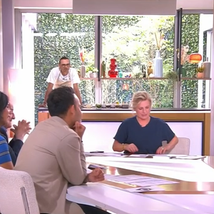Laurent Baffie présente ses excuses à Thierry Ardisson dans "C à vous", le 6 mai 2025, sur France 5, Laurent Ruquier s'en mêle