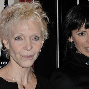Les actrices françaises Mathilda May et Tonie Marshall assistent à la 15e cérémonie des Lumières qui se tient à l'hôtel de ville de Paris, à Paris, France, le 16 janvier 2010. Photo Nicolas Genin/ABACAPRESS.COM