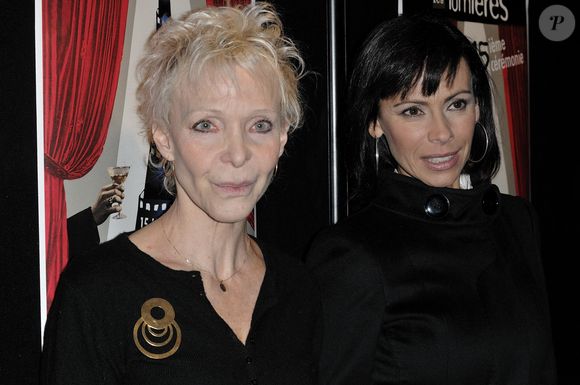 Les actrices françaises Mathilda May et Tonie Marshall assistent à la 15e cérémonie des Lumières qui se tient à l'hôtel de ville de Paris, à Paris, France, le 16 janvier 2010. Photo Nicolas Genin/ABACAPRESS.COM