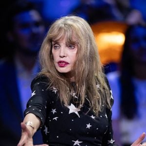Exclusif - Arielle Dombasle lors de l'enregistrement de l'émission "La Boîte à secrets", présentée par F.Bollaert et diffusée le 16 octobre sur France 3, à Paris, France, le 29 septembre 2026. © Cyril Moreau/Bestimage