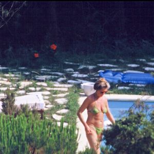 Archives - Brigitte Bardot chez elle à la Madrague (DANIEL ANGELI / BESTIMAGE).