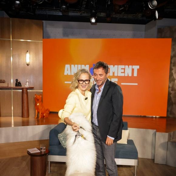 Exclusif - Caroline Roux, sur plateau de la nouvelle émission "Animalement Vôtre" présentée par Bernard Montiel et diffusée le 30 novembre sur France 3, à Paris, France, le 14 octobre 2025. © Jack Tribeca/Bestimage