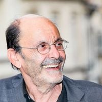 Jean-Pierre Bacri a fini ses jours entouré de sa compagne Alexandra et de son ex Agnès Jaoui, soudées même après