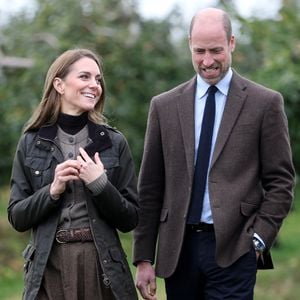 En tant que futur toi d'Angleterre, le prince de Galles souhaite réaliser de nombreux projets. 

Catherine, princesse de Galles, et le prince William, prince de Galles, visitent Long Meadow Cider à Craigavon, en Irlande du Nord le 14 octobre 2025. Photo par INSTARimages / Bestimage