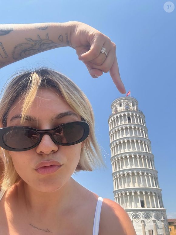 Instagram de Louane, actuellement en vacances en Italie avec son fiancé Florian Rossi.