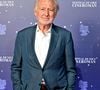 Cette démarche fait écho à son enfance, ses parents ayant eux-mêmes été restaurateurs à Saint-Étienne et ayant connu l’isolement en vieillissant.

Pierre Gagnaire lors de la cinquième soirée de la 5ème édition du festival Cinéroman au cinéma Pathé Gare du Sud, à Nice, France, le 6 octobre 2023. © Bruno Bebert/Bestimage
