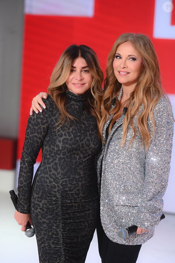 Exclusif - Julie Zenatti et Hélène Ségara - Enregistrement de l'émission Vivement dimanche au studio Rive gauche présentée par Michel Drucker le 12 novembre 2025 pour une diffusion sur France 3 le 21 décembre. © Guillaume Gaffiot/Bestimage