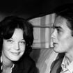 3m20 de hauteur sous plafond et parquet Versailles : visite de l'appartement d'exception où ont vécu Alain Delon et Romy Schneider