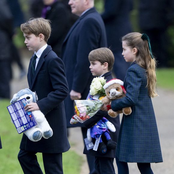 Le prince George, le prince Louis et la princesse Charlotte - La famille royale britannique se rend à la messe de Noël à Sandringham le 25 décembre 2024 (GOFF INF / BESTIMAGE).