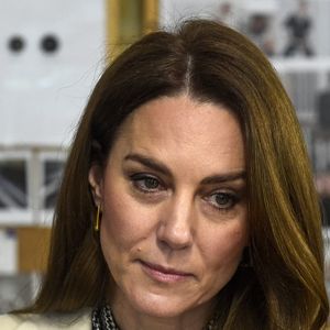 Catherine (Kate) Middleton, princesse de Galles visite Corgi, un fabricant de textiles familial spécialisé dans la production de chaussettes et de tricots, le 30 janvier 2025 à Ammanford, au Pays de Galles, au Royaume-Uni, le 30 janvier 2025. Julien Burton / Bestimage