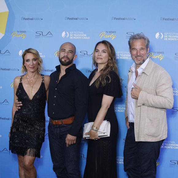 Et si elle adore interpréter son personnage, elle a dû lever le pied… 

Emma Colberti, Moise SantaMaria, Melanie Maudran et Fabrice Deville sur le tapis bleu du photocall de la soirée du 62ème Festival de Télévision de Monte-Carlo, à Monaco, le 17 juin 2023. © Denis Guignebourg/BestImage