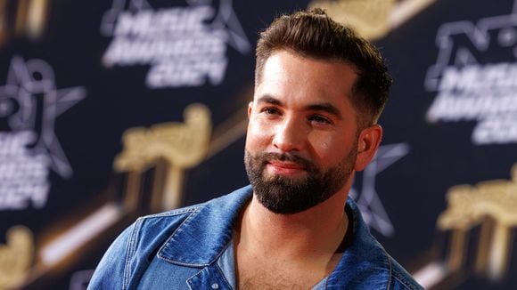 Après avoir été pris en charge par les médecins, Kendji Girac partage un joli moment avec sa fille Eva Alba aux cheveux longs