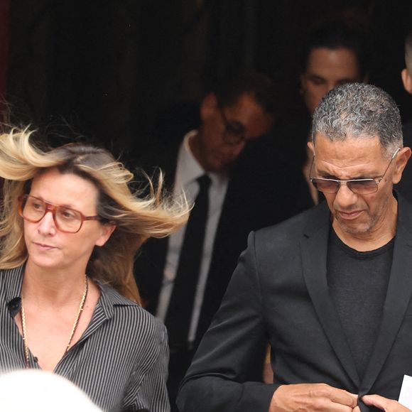 Sarah Poniatowski et son compagnon Roschdy Zem - Sorties des obsèques de Nicolas Altmayer en l'église Saint-Germain-des-Prés à Paris le 31 aout 2026. © Dominique Jacovides-Cyril Moreau/Bestimage #