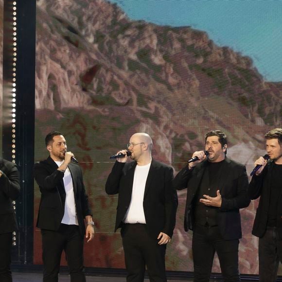 Exclusif - Patrick Fiori, Il Cello lors de l'enregistrement de l’émission La Grande Fête de Carcassonne, diffusée le samedi 6 septembre à 21.10 sur France 2, dans la Cité Médiévale de Carcassonne, France, le 24 juin 2025. © Jack Tribeca/Bestimage