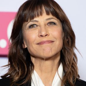 A 59 ans, Sophie Marceau est la mère de deux grands enfants de 24 et 30 ans...

Sophie Marceau assiste à la première du film 'LOL 2.0' au Grand Rex à Paris, France. Photo Nasser Berzane/Abaca
