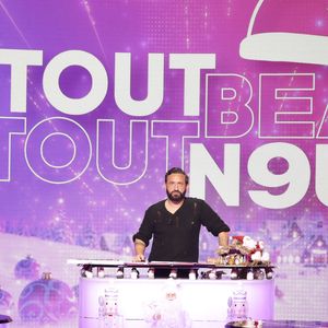 Exclusif - Cyril Hanouna, sur le plateau de l'émission TBT9 (Tout beau tout n9uf) présentée par C.Hanouna et diffusée en direct sur W9 à Paris le 1er décembre 2025. © Jack Tribeca / Bestimage