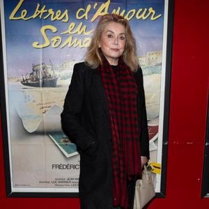 Exclusif - Catherine Deneuve - Soirée hommage pour le premier anniversaire de la mort de Frédéric Mitterrand en présence de Catherine Deneuve au cinéma du Panthéon à Paris le 24 mars 2025.
 © Cyril Moreau/Bestimage