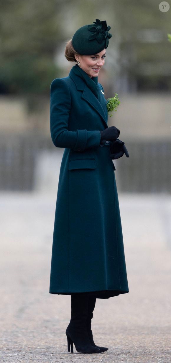 Catherine (Kate) Middleton, princesse de Galles, colonel des Irish Guards, visite le régiment lors du défilé de la Saint-Patrick à la caserne Wellington de Londres, le 17 mars 2025.
Photo : Dana Press / Bestimage