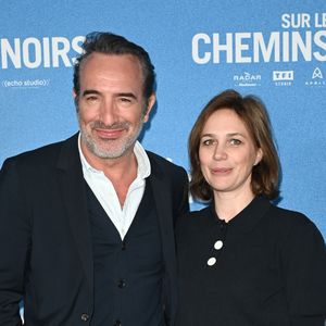 Jean Dujardin et Nathalie Péchalat - Avant-première du film "Sur les chemins noirs" au cinéma UGC Normandie à Paris le 13 mars 2023. © Coadic Guirec/Bestimage