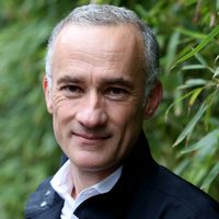 EXCLU Gilles Bouleau : Sa femme Elisabeth, qu'on ne voit presque jamais, travaille avec lui chez TF1... mais qu'y fait-elle vraiment ?