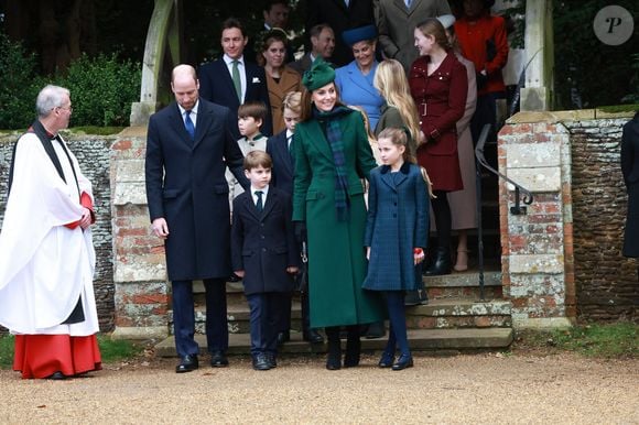 Princess Beatrice, Edoardo Mapelli Mozzi, Sophie Rhys-Jones, duchesse d'Edimbourg, le prince Edward, duc d'Edimbourg, Savannah Phillips, Catherine (Kate) Middleton, princesse de Galles, Prince Louis, Princesse Charlotte, Prince George, Le prince William, prince de Galles, Tim Laurence, Peter Phillips, - La famille royale britannique se rend à la messe de Noël à Sandringham le 25 décembre 2024.