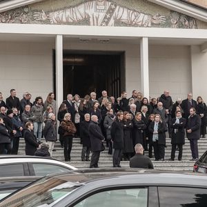 Andrea Casiraghi, Pierre Casiraghi, Beatrice Borromeo, la princesse Caroline de Hanovre et Charlotte Casiraghi - Obsèques de Fernanda Biffi Casiraghi (99 ans), mère de Stefano Casiraghi, à Fino Mornasco, Italie, le 9 décembre 2024. © Emanuele Roberto De Carli/IPA via ZUMA Press/Bestimage