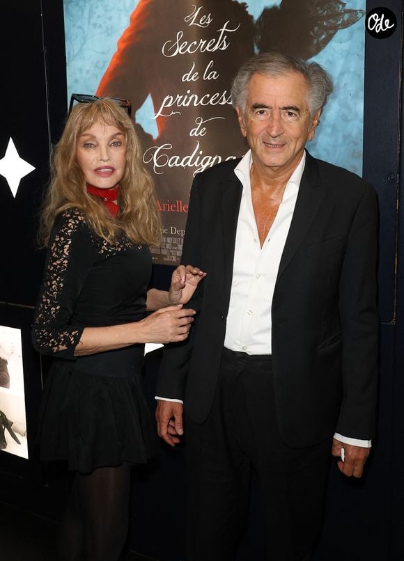 Bernard-Henri Lévy (BHL) et sa femme Arielle Dombasle - Avant-première du film "Les Secrets de la princesse de Cadignan" au Silencio des Prés à Paris le 21 juin 2023. 

© Coadic Guirec/Bestimage