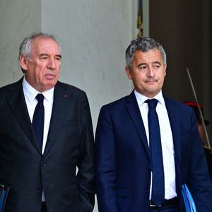 François Bayrou, Premier ministre, Gérald Darmanin, Ministre d'État, garde des Sceaux, ministre de la Justice - Sorties du Conseil des ministres au palais de l'Elysée à Paris, le 23 juillet 2025.
© Christian Liewig/Bestimage
