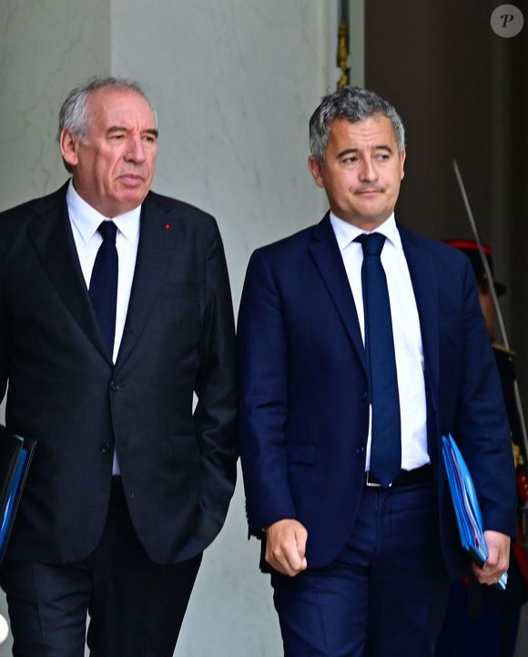 François Bayrou, Premier ministre, Gérald Darmanin, Ministre d'État, garde des Sceaux, ministre de la Justice - Sorties du Conseil des ministres au palais de l'Elysée à Paris, le 23 juillet 2025.
© Christian Liewig/Bestimage