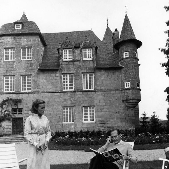 En 1969, Jacques Chirac et Bernadette Chirac y avaient fait l’acquisition du château de Bity, situé à Sarran. 

Jacques Chirac se repose en famille au château de Bity à Sarran en Corrèze, avec son épouse Bernadette  Photo de Buthaud/ANDBZ/ABACAPRESS.COM - années 70.