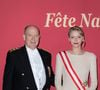 Le gala de la fête nationale s’est tenu au Grimaldi Forum, point d’orgue d’une journée riche en cérémonies officielles.

Le prince Albert II de Monaco, La princesse Charlène de Monaco - La famille princière de Monaco arrive au gala "Bonsoir Monte-Carlo - Grande revue - Josephine Baker" à l'opéra de Monte-Carlo à l'occasion de la fête nationale le 19 novembre 2025.

© Olivier Huitel / Pool Monaco / Bestimage