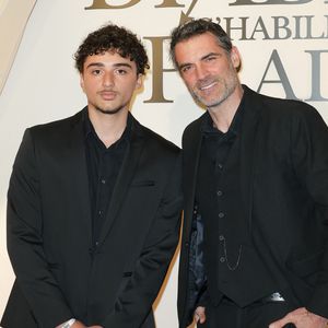 Gil Alma avec son fils - Première du film "Le Diable s'habille en Prada (The Devil wears Prada 2)" au cinéma Le Grand Rex à Paris, le 27 avril 2026.
© Guirec Coadic/Bestimage