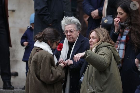 Françoise Laborde arrivant à la cérémonie des obsèques de Catherine Laborde à l'église Saint-Roch à Paris, France, le 6 février 2025. L'emblématique présentatrice météo de TF1 est décédée le 28 janvier 2025 à l'âge de 73 ans, des suites d'une démence à corps de Lewy, une maladie neurodégénérative dont Catherine Laborde souffrait depuis 2014. Photo by Nasser Berzane/ABACAPRESS.COM
