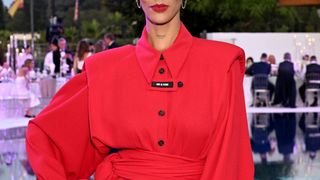 “Je serai toujours là pour elle” : Ce chanteur a une histoire et un lien bien particuliers avec Shy’m