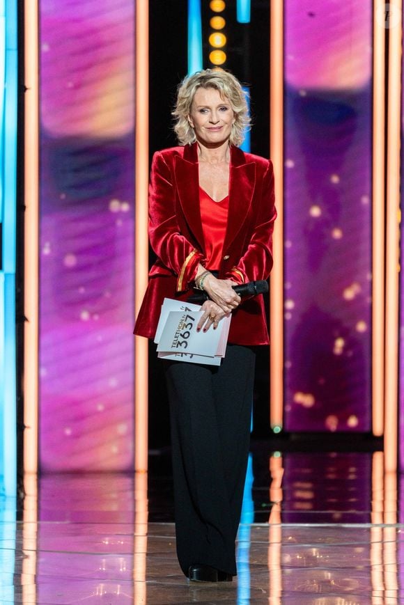 Sophie Davant lors du Téléthon 2024, à Saint Denis, près de Paris, France, le 29 novembre 2024. Photo par Alexis Jumeau/ABACAPRESS.COM