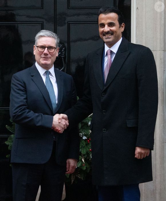 Keir Starmer, le Premier ministre britannique, accueille l'Emir du Qatar, Tamim ben Hamad Al Thani au 10 Downing Street à Londres, le 4 décembre 2024. © Tayfun Salci / Zuma Press / Bestimage