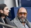 Ensemble le couple a donné naissance à un enfant baptisé Kalil
Kad Merad et son fils Kalil - People dans les tribunes du match de Ligue 1 Uber Eats "PSG-Rennes" (1-1) au Parc des Princes à Paris le 25 février 2023. © Cyril Moreau/Bestimage
