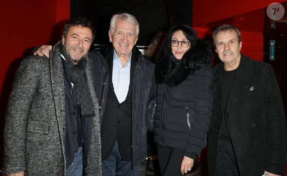 Exclusif - Bernard Montiel, Gilbert Coullier, Yamina Benguigui et son compagnon Philippe Dupuis-Mendel - Célébrités assistent au spectacle "Authentique" de Ary Abittan à la Cigale à Paris les 18, 19, 22 et 23 février 2025. © Coadic Guirec/Bestimage