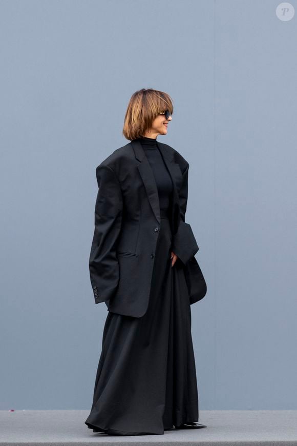 Sophie Marceau - Arrivées au défilé de mode féminine Balenciaga printemps-été 2025 lors de la Fashion Week de Paris (PFW), à Paris, France, le 30 septembre 2024. © Da Silva-Perusseau/Bestimage