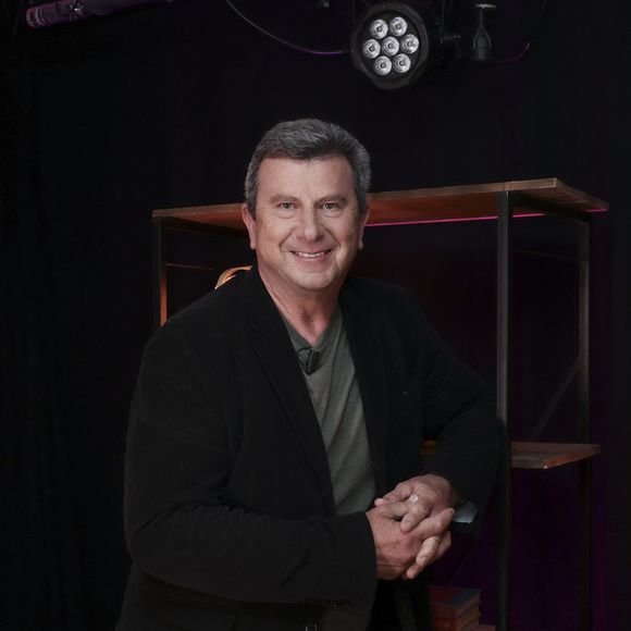 Pascal Bataille en interview pour "En privé avec", format original de Webedia © Jack Tribeca/Bestimage